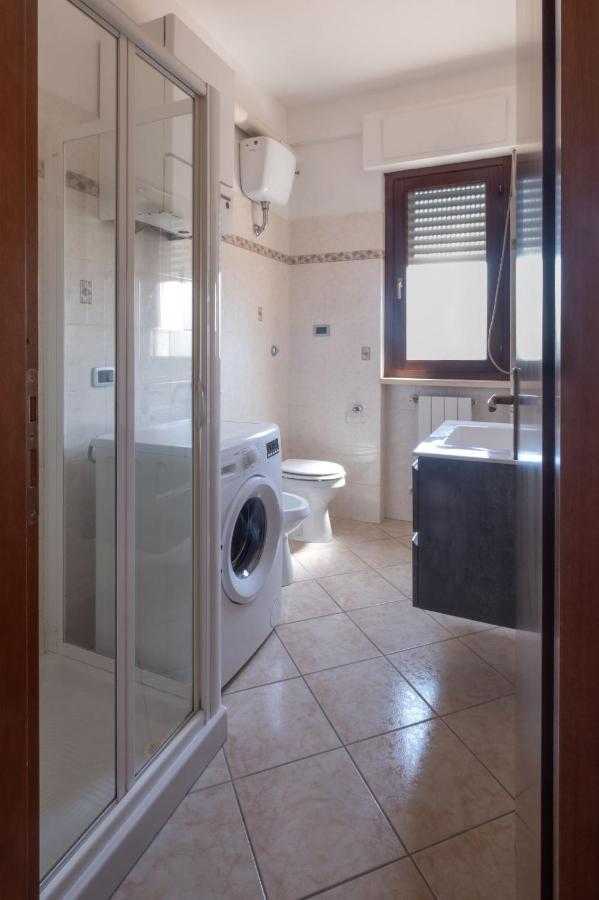 Alloggio Alfa - Central Apartment ชิวิตาเวกเกีย ภายนอก รูปภาพ